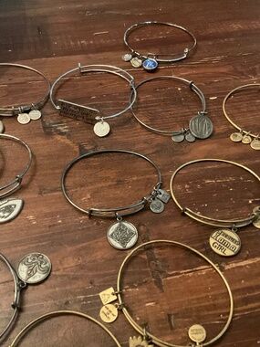 Alex and Ani bracelets, lot of 20.  Needs cleaning